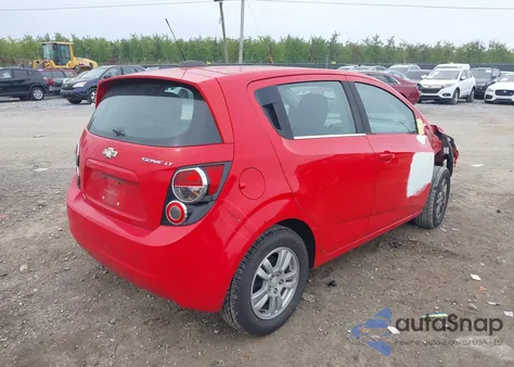 2015 Chevrolet Sonic Lt Auto z USA, uszkodzony, nr VIN 1G1JC6SH8F4140342